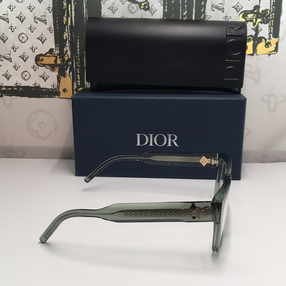 New Authentic Dior Square/Rectangle Green  CD DIAMONDO S61 - Picture 3 of 12